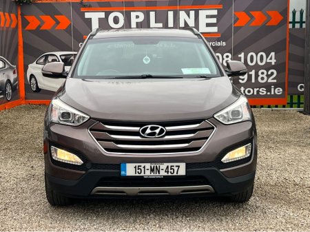 2015 Hyundai Santa Fe - view 4