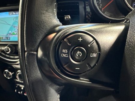 2020 MINI Cooper - photo 13