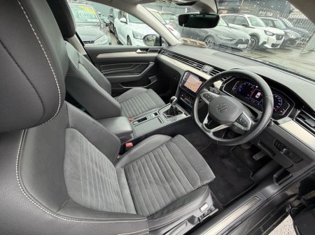 2021 Volkswagen Passat - thumbnail 12