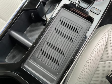 2023 Kia EV6 EARTH EV //HIGH SPEC//LEATHER ELECTRIC HEATED SEATS//HEATED STEERING WHEEL//REVERSE CAMERA//SAT NAV// €27,950 thumbnail