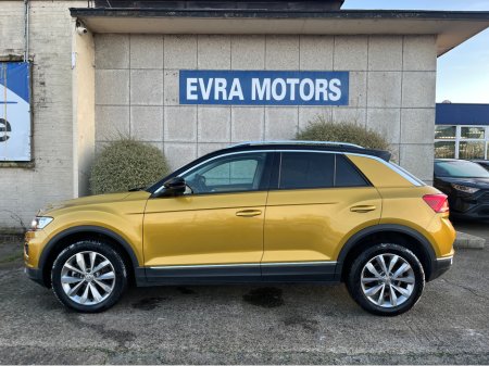 2020 Volkswagen T-Roc STYLE DESIGN AUTOMATIC 2.0 DIESEL //LOW MILES//REVERSE CAMERA//KEYLESS ENTRY//ADAPTIVE CRUISE CONTROL//BLIND SPOT WARNING// €23,950 thumbnail