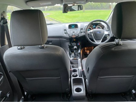 2013 Ford Fiesta 1.25 ZETEC 82PS 5DR ARGENTO €5,950 thumbnail