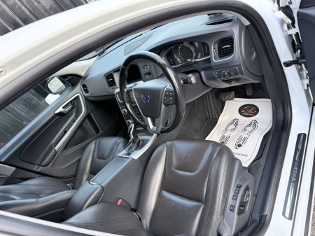 2016 Volvo V60 - thumbnail 15