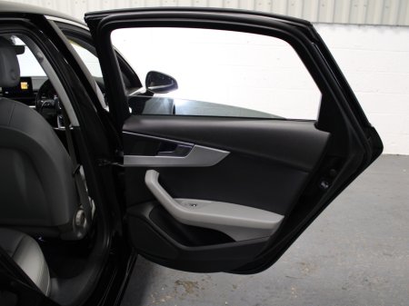 2017 Audi A4 LIMOUSINE 1.4 TFSI 150 SE ULTRA 4DR €14,950 thumbnail