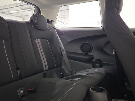 2021 MINI Hatch Electric Level 1 €12,950 thumbnail