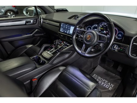 2020 Porsche Cayenne - thumbnail 8