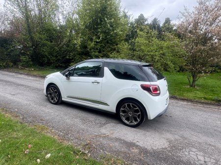 2015 Citroen DS3 - thumbnail 3