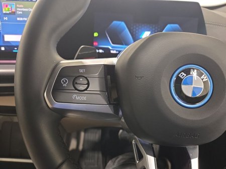 2025 BMW iX2 - thumbnail 17