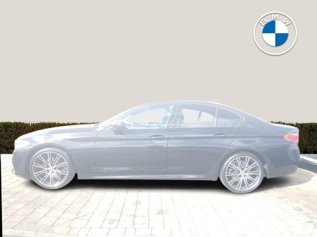 2020 BMW 5 Series - thumbnail 2