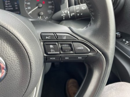 2020 Toyota Yaris - thumbnail 12