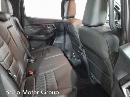 2026 Isuzu D-MAX LSE thumbnail