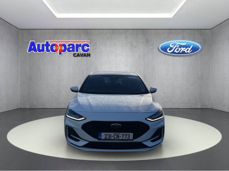 2023 Ford Focus - view 2