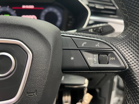 2023 Audi Q3 S LINE 45 TFSI E BLACK EDITION €39,990 thumbnail