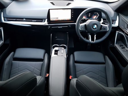 2026 BMW X1 - thumbnail 4