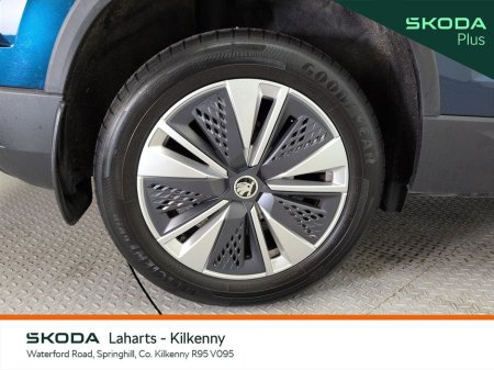 2023 Skoda Karoq AMBITION 2.0TDI 115HP €30,950 thumbnail