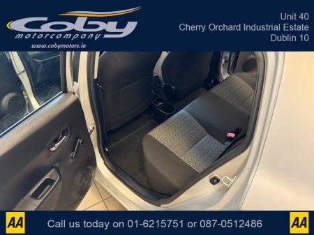 2014 Toyota Yaris - thumbnail 18