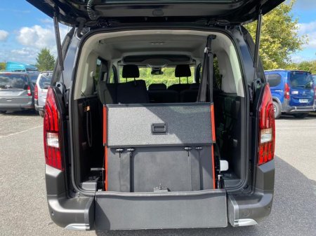 2025 Peugeot Rifter GT Spec 130bhp €39,995