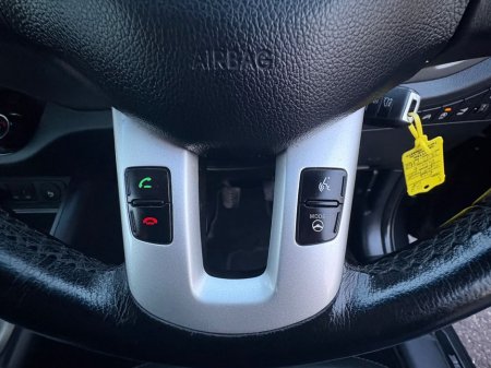 2015 Kia Sportage Platinum SE 4DR, Touch Screen Infotainment System, Sat Nav, Bluetooth, AUX Connection, Multi-Function Steering Wheel, €13,900 thumbnail