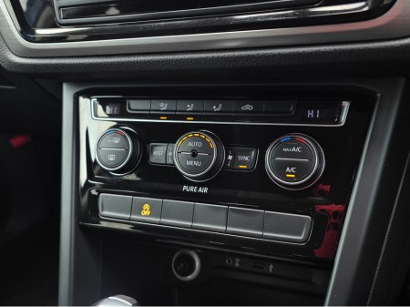 2016 Volkswagen Touran - thumbnail 16