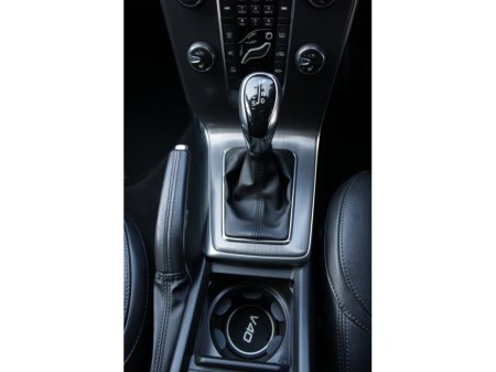 2016 Volvo V40 2.0D4 DYNAMIQUE EDITION 5DR HATCHBACK AUTOMATIC // 1 OWNER CAR WITH ONLY 56,000 KMS IN AS NEW CONDITION // BUY WITH CONFIDENCE AA AND SIMI APPROVED DEALER 2026 // FINANCE ARRANGED // TRADE INS WELCOME €15,950 thumbnail