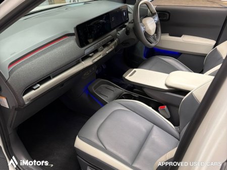 2025 Kia EV3 Earth GT Line Long Range €41,900 thumbnail