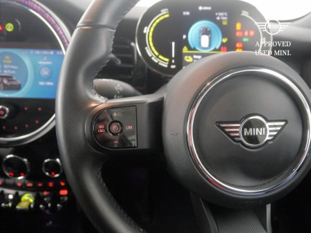 2022 MINI Hatch Electric Level 2 €21,900 thumbnail