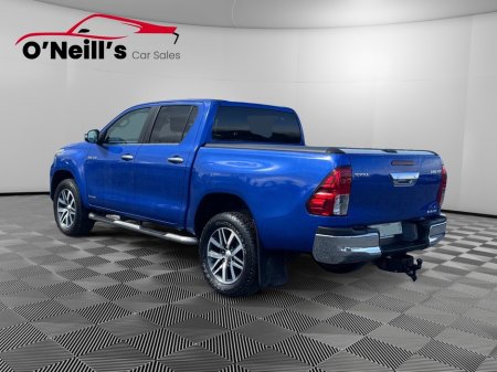 2017 Toyota Hilux - thumbnail 7