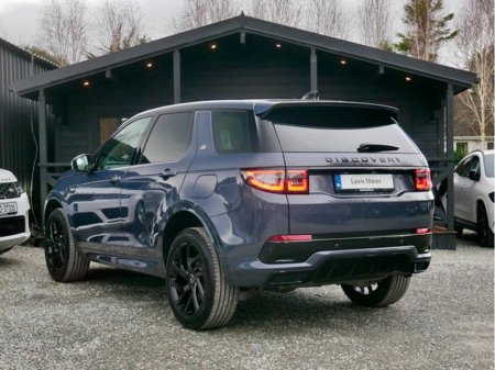 2024 Land Rover Discovery Sport - thumbnail 4