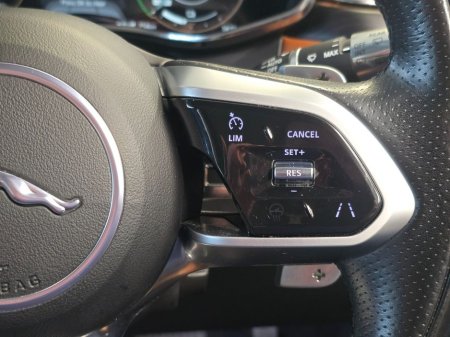 2021 Jaguar F-Pace P400e AWD R DYNAMIC PHEV HYBRID BLACK PACK €42,500 thumbnail