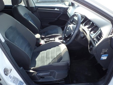 2015 Volkswagen Golf 1.4 Highline €13,950 thumbnail