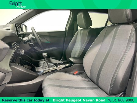 2023 Peugeot 2008 - thumbnail 17