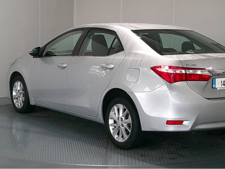 2014 Toyota Corolla - thumbnail 10