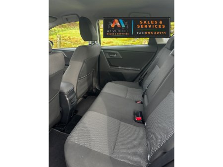 2015 Toyota Auris - thumbnail 14