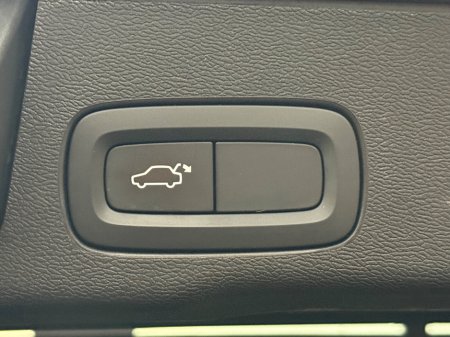 2021 Volvo XC60 - thumbnail 13