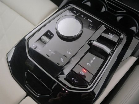 2024 BMW 5 Series 520i M Sport Saloon €59,900 thumbnail