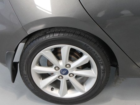 2019 Ford Fiesta 1.10 70PS 5SPD 5DR 4DR €14,999 thumbnail