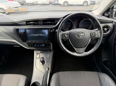 2017 Toyota Auris - thumbnail 13