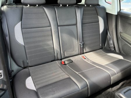 2016 Peugeot 2008 - thumbnail 22