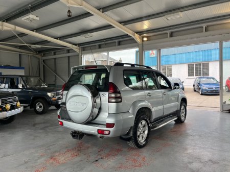 2009 Toyota Landcruiser - thumbnail 5