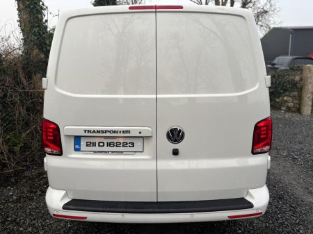 2021 Volkswagen Transporter  €18,998 thumbnail