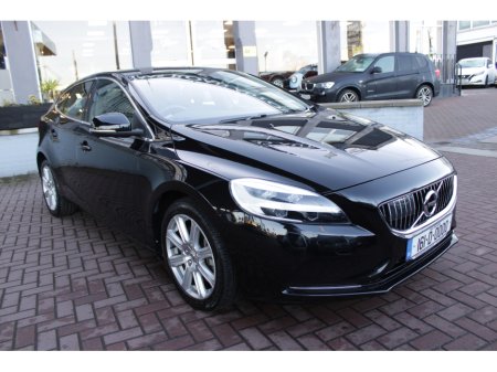 2016 Volvo V40 2.0D4 INSCRIPTION 5DR HATCHBACK AUTO HUGE SPEC  // 1 OWNER CAR // AS NEW CONDITION THROUGHOUT // BUY WITH CONFIDENCE AA AND SIMI APPROVED DEALER 2025 // FINANCE ARRANGED // €15,950