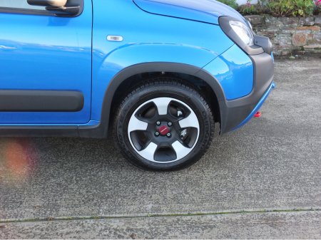 2025 Fiat Panda 1.0 CROSS 5DR €18,750 thumbnail