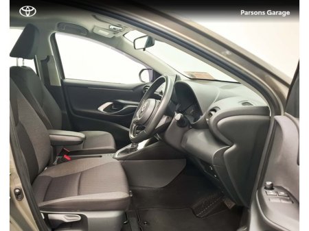 2023 Toyota Yaris - thumbnail 10