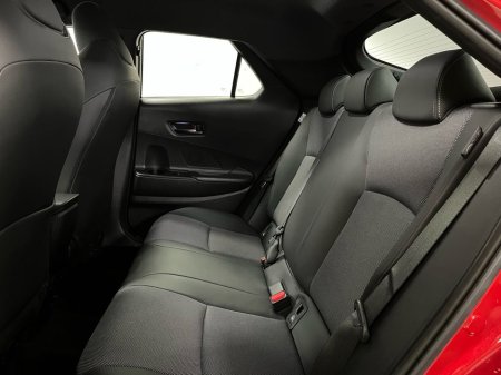 2024 Toyota C-HR - thumbnail 8