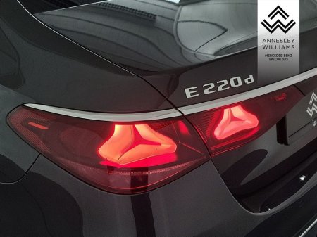 2025 Mercedes-Benz E Class - thumbnail 7