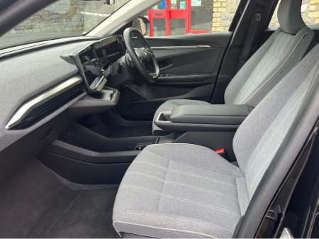 2023 Renault Megane E-Tech - thumbnail 11