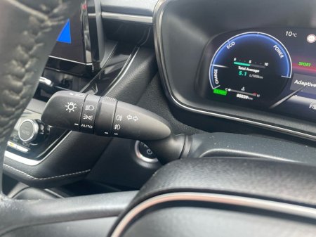 2023 Toyota Corolla 1.8 Hybrid Luna Saloon €22,475 thumbnail