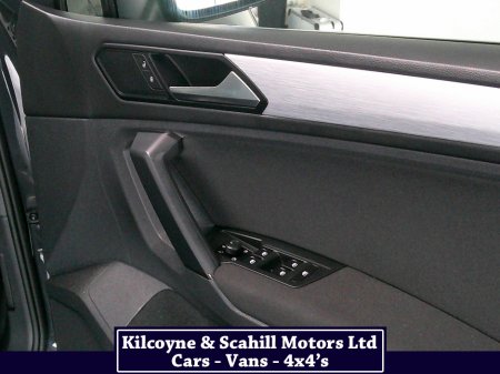 2019 Volkswagen Tiguan - thumbnail 23