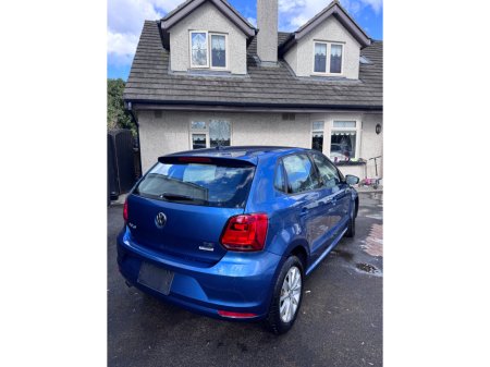 2017 Volkswagen Polo - view 4