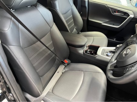 2025 Toyota Rav4 - thumbnail 11